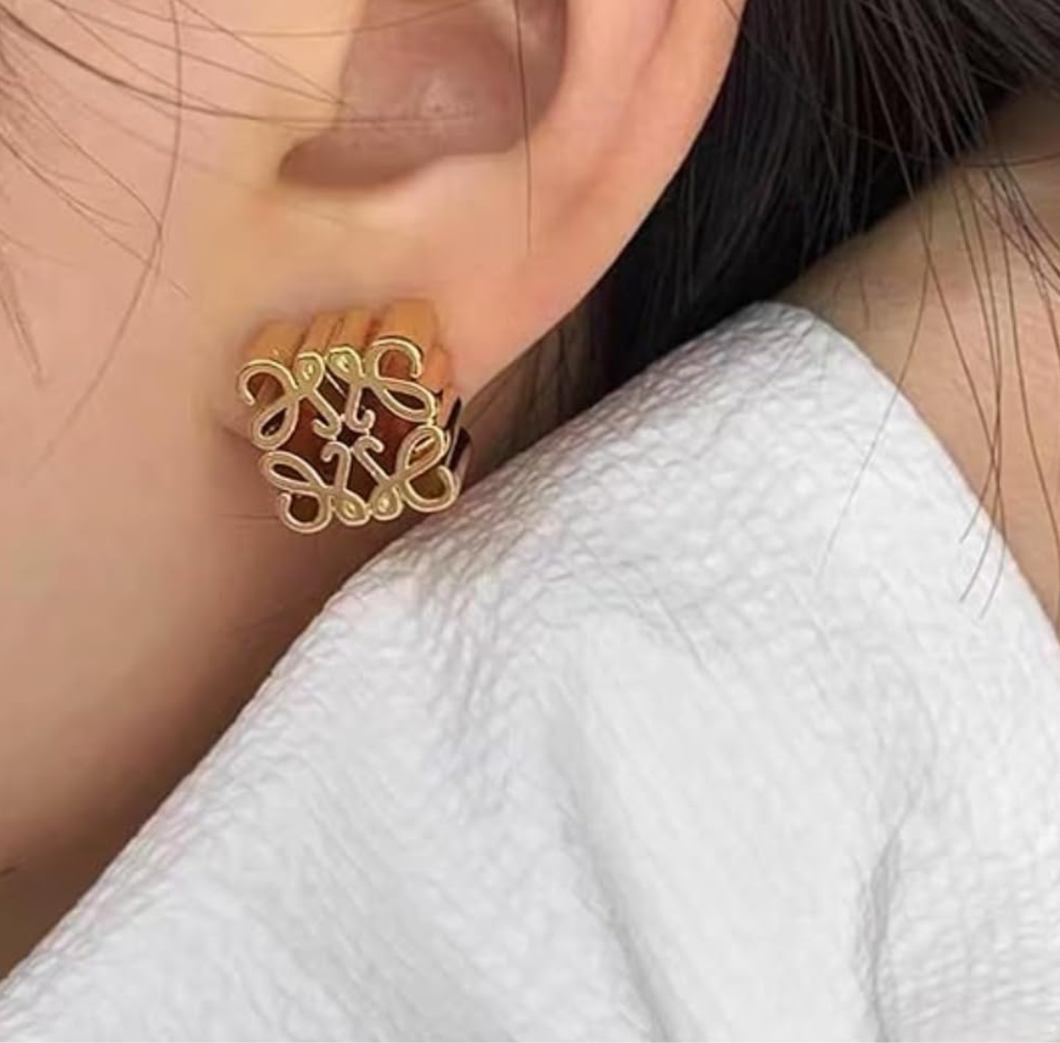 Clous d'oreilles Mooncake