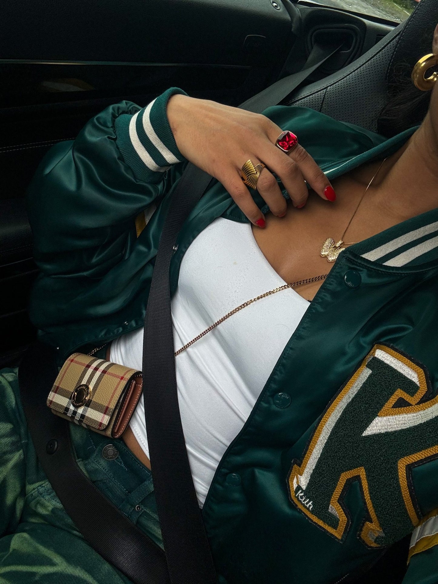 バブルイニシャルネックレス(カスタマイズ可能)- ゴールド