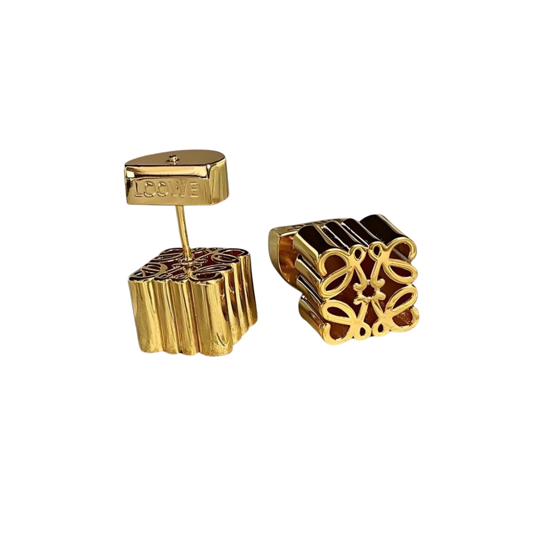 Clous d'oreilles Mooncake
