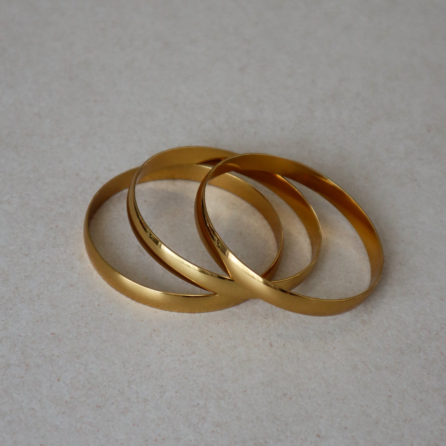 Bracelet fin empilable - Doré