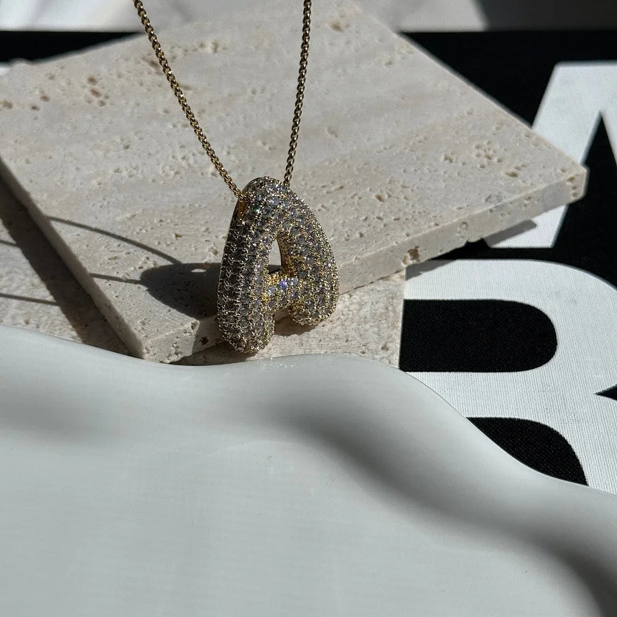 アイスパフ イニシャルネックレス - ゴールド