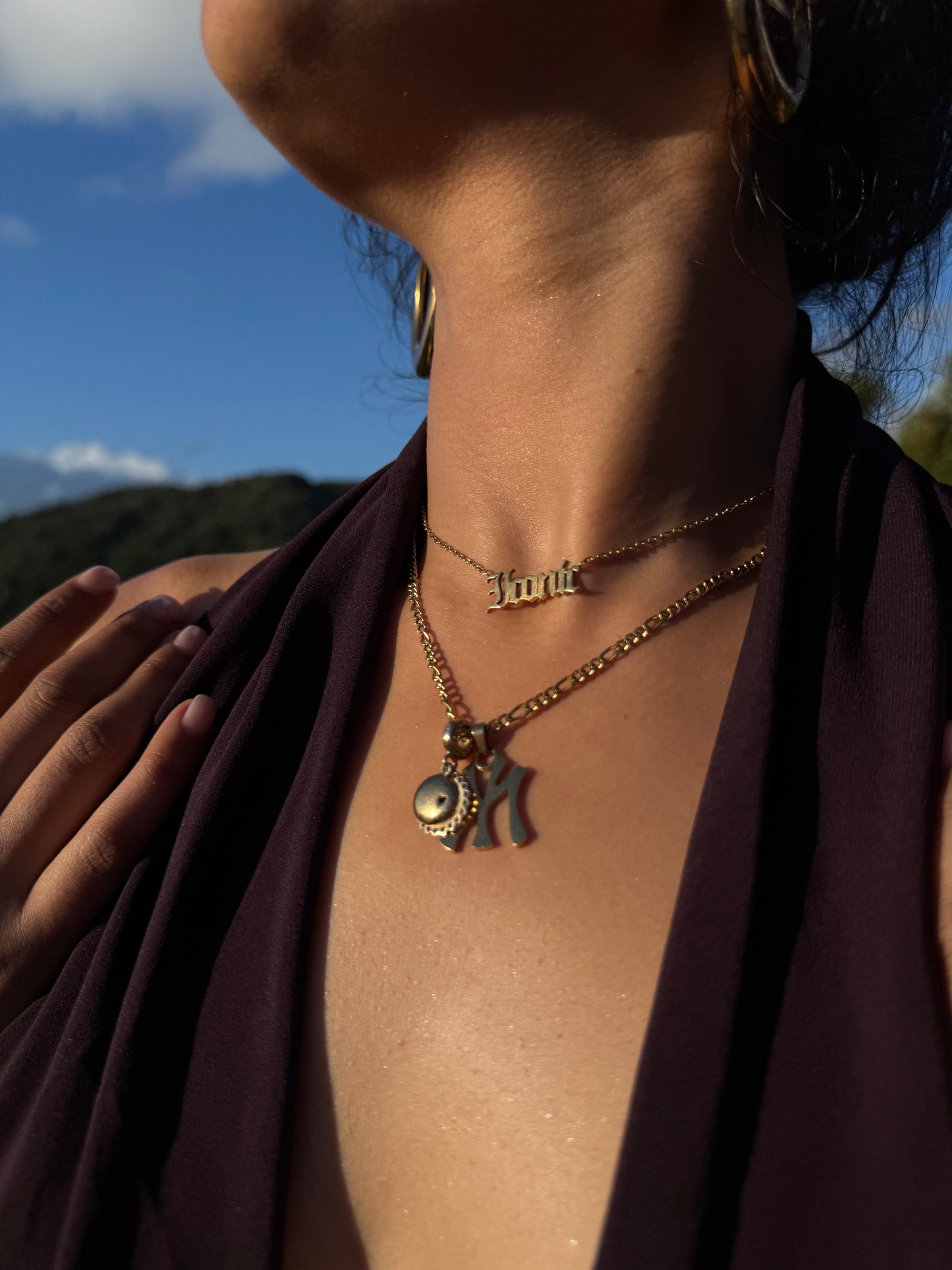 Collier ras du cou emblématique