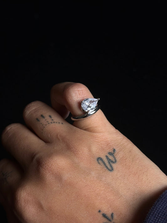 MAIN CHARACTER Adjustable Pear Pinky Ring - Silver