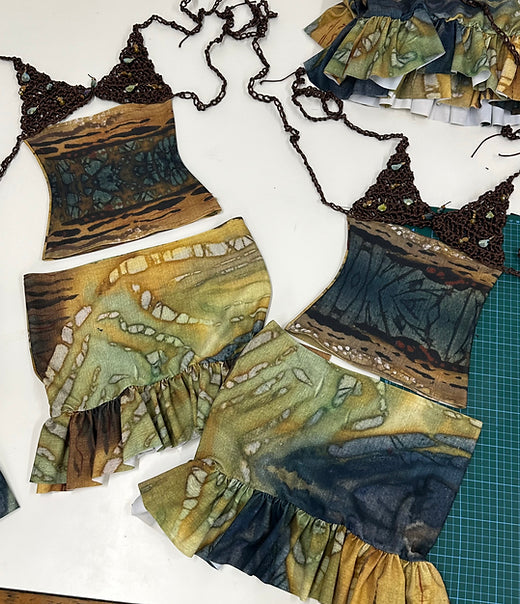 Ensemble imprimé batik celtique RARA orné de bijoux ELLA MIA (S et M)
