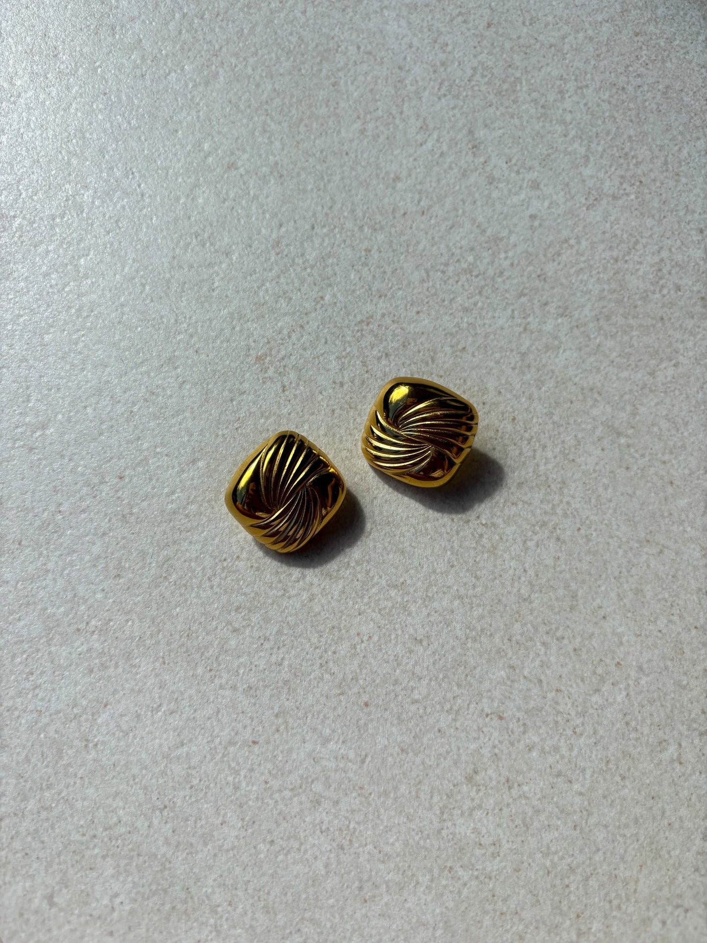 Nonna Earrings-Gold