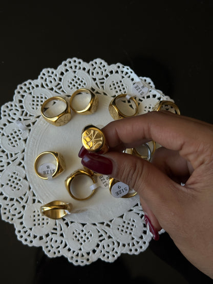 SS45 Yankee Crest Ring  *WATERPROOF & TARNISH-PROOF* *Minor Scratches*