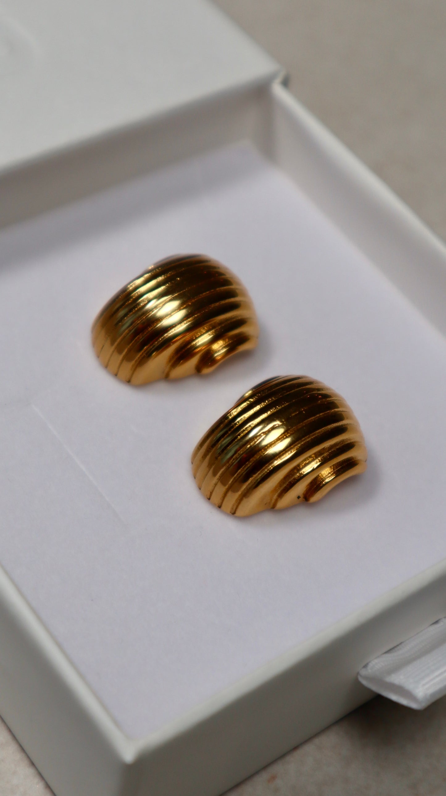 Ridge Earrings - Gold