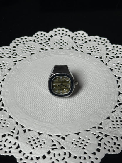 SS42 Miscellaneous Watch Rings *Minor Scratches*