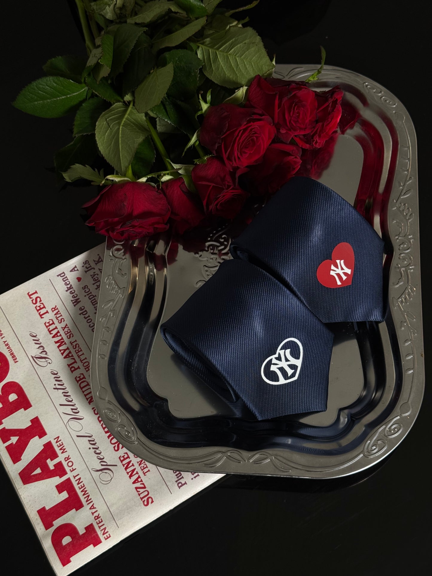 Yankee Stencil Heart Tie