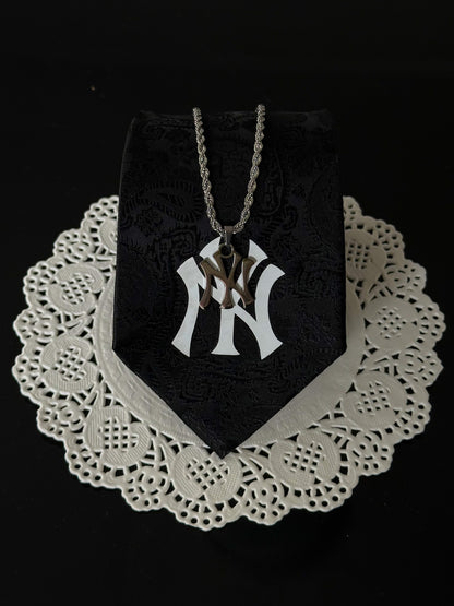 Yankee Power Rope Necklace- Silver