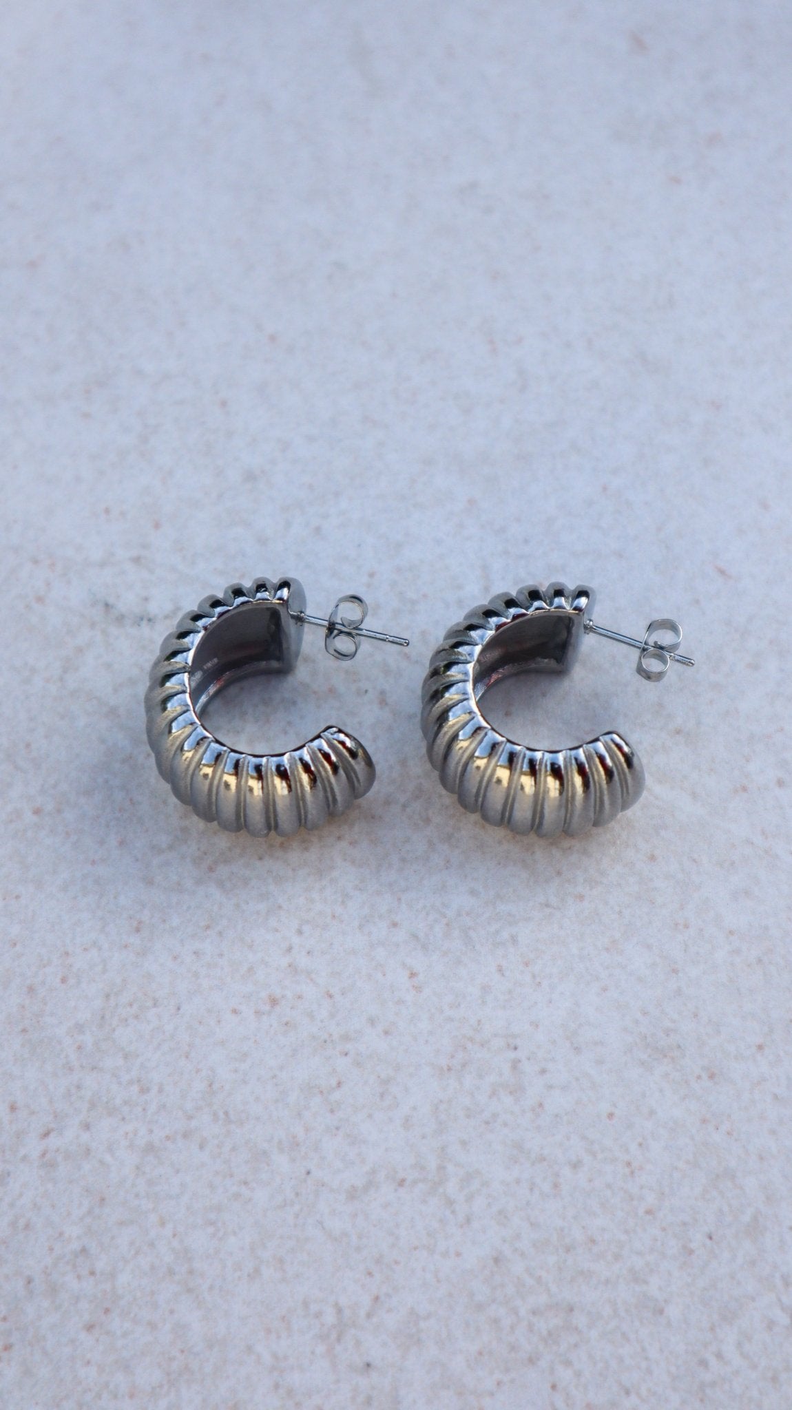 Chunky Grid Hoops - Silver