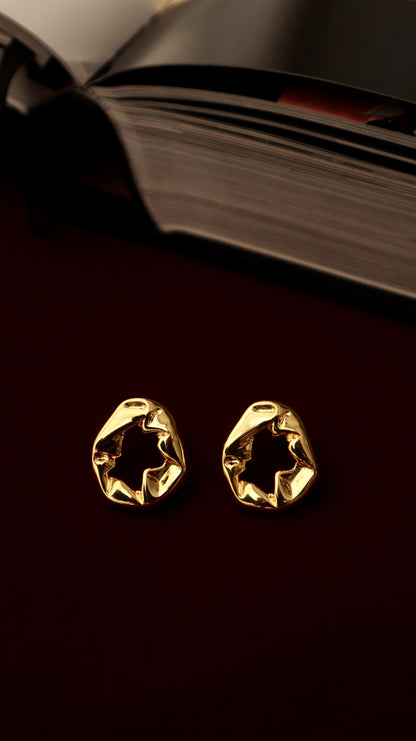 Scrunch Earrings - Gold