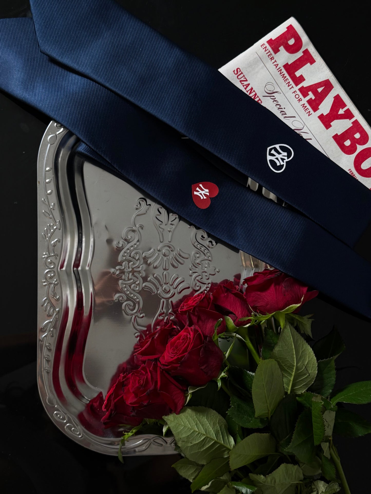 Yankee Stencil Heart Tie