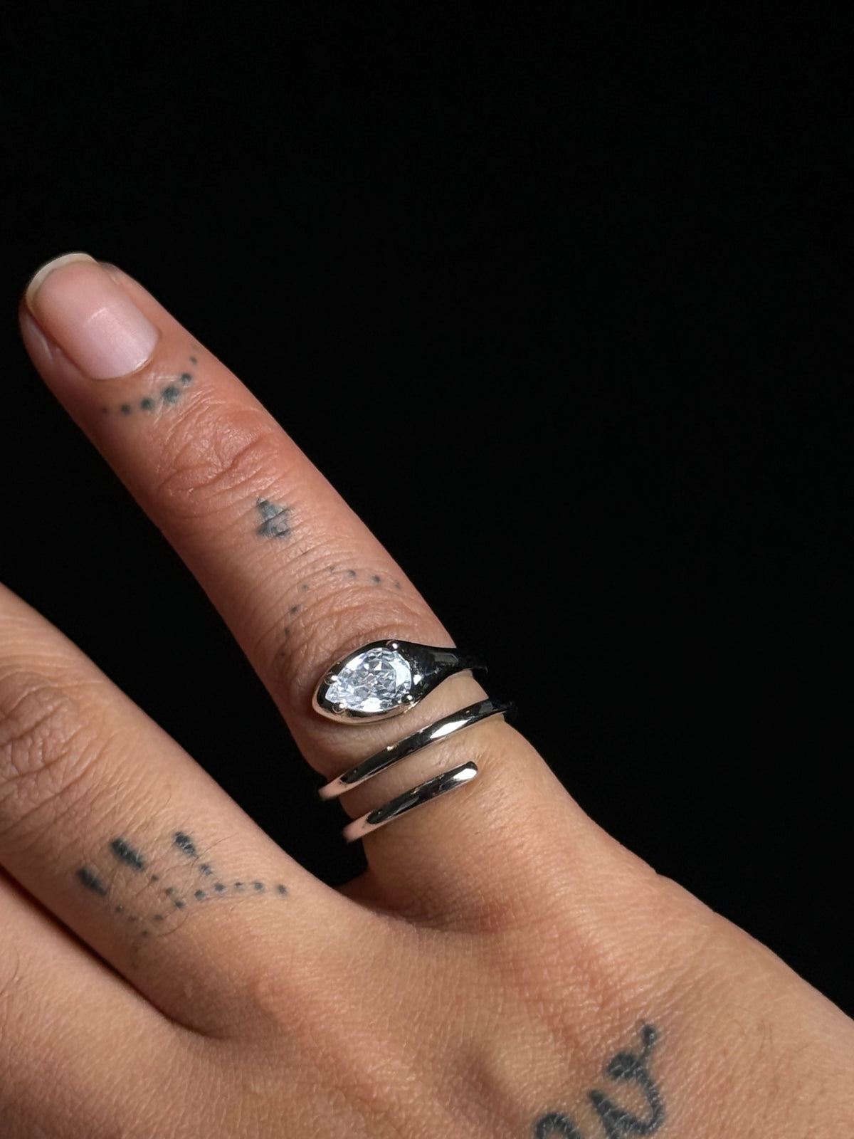 PLOT TWIST Pear Cut Pinky Ring - Silver