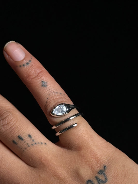 PLOT TWIST Pear Cut Pinky Ring - Silver