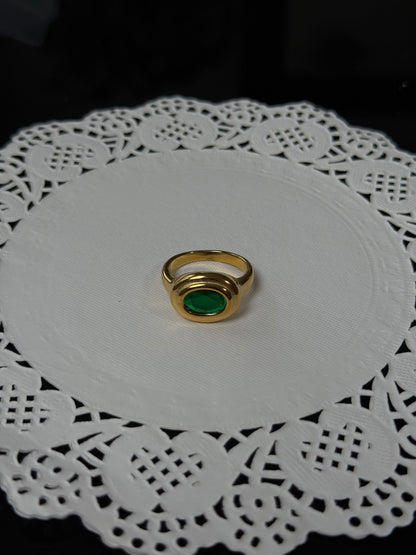 SS28 Emerald Oval Ring *WATERPROOF & TARNISH-PROOF*