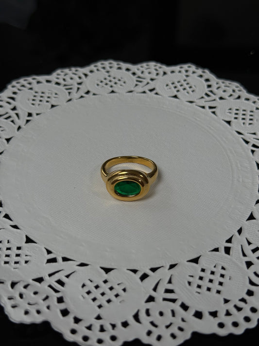 SS28 Emerald Oval Ring *WATERPROOF & TARNISH-PROOF*