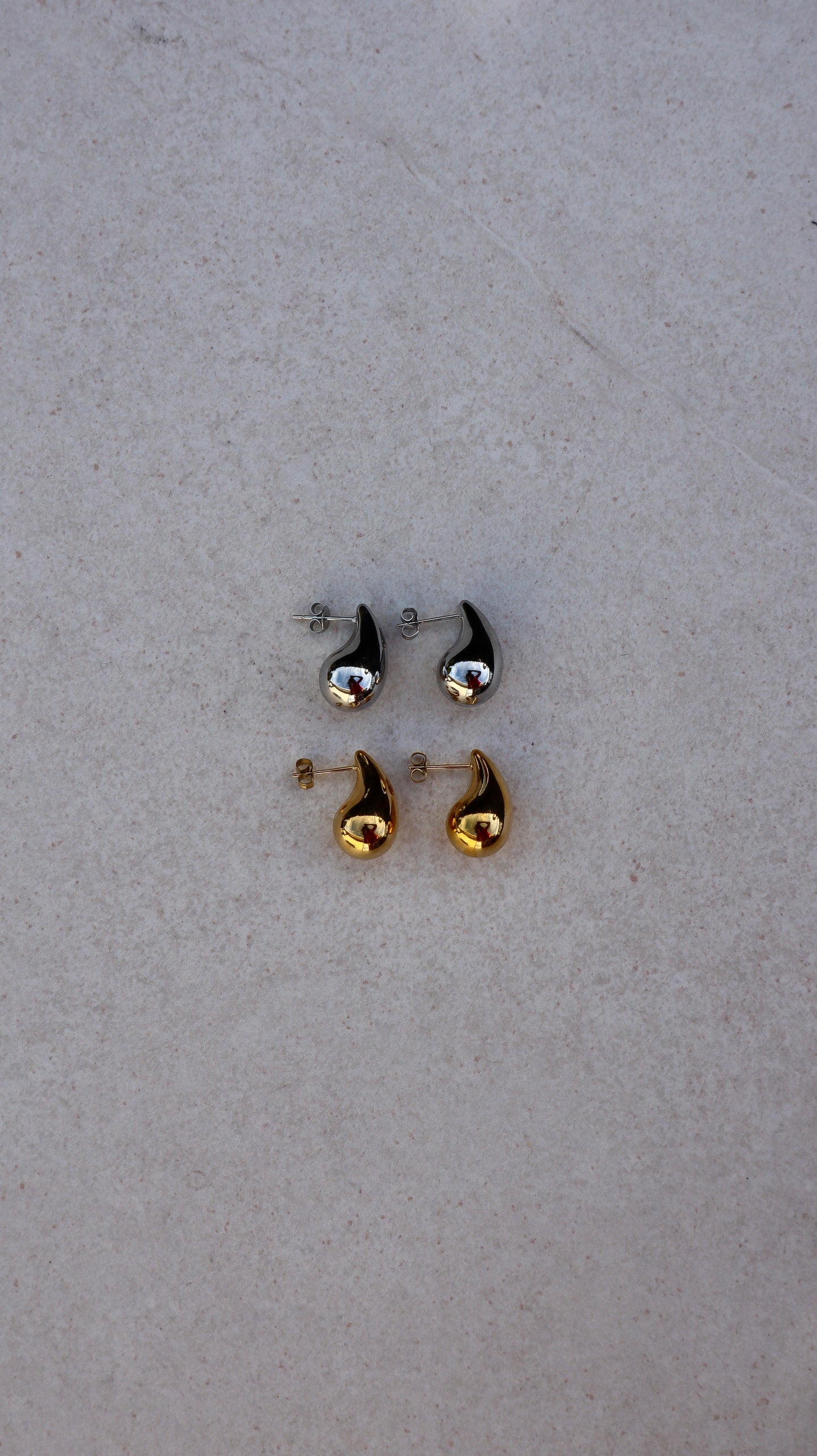 Mini Raindrop Earrings - Gold