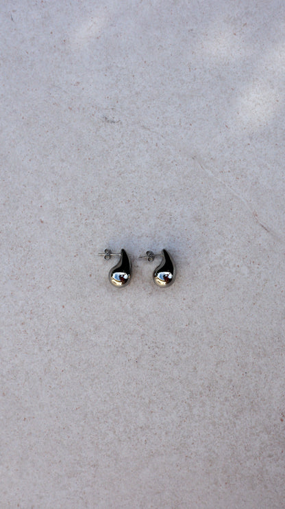 Mini Raindrop Earrings - Silver