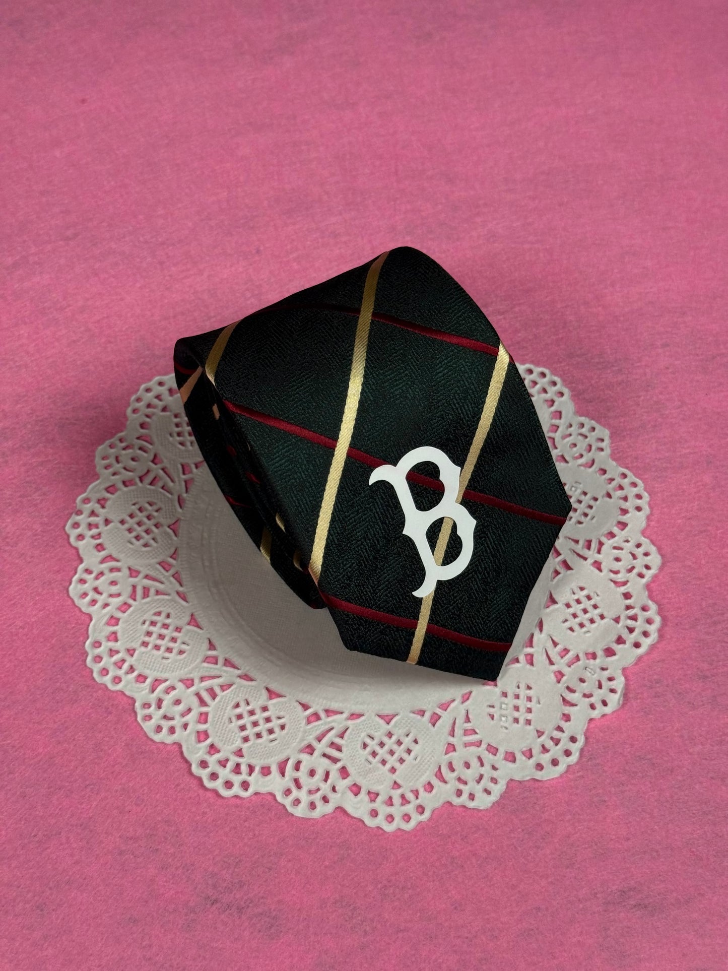 Vintage Tie Drop
