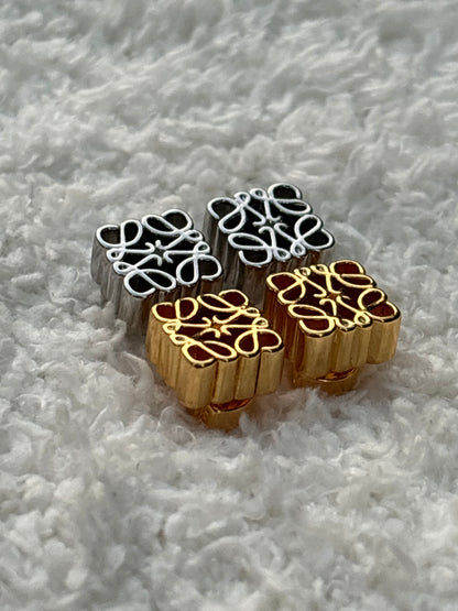 Mooncake Studs