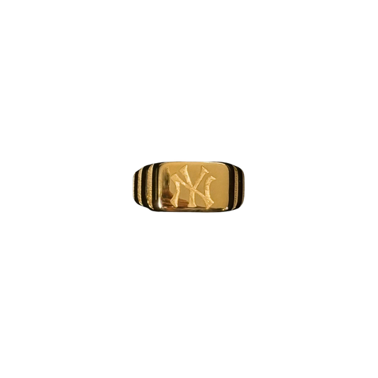 Yankee Signet Ring - Gold