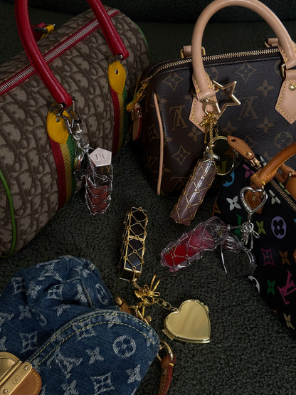 It-Girl Lipstick Holder Bag Charm - Gold Heart