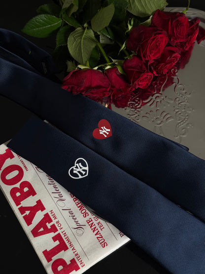 Yankee Stencil Heart Tie