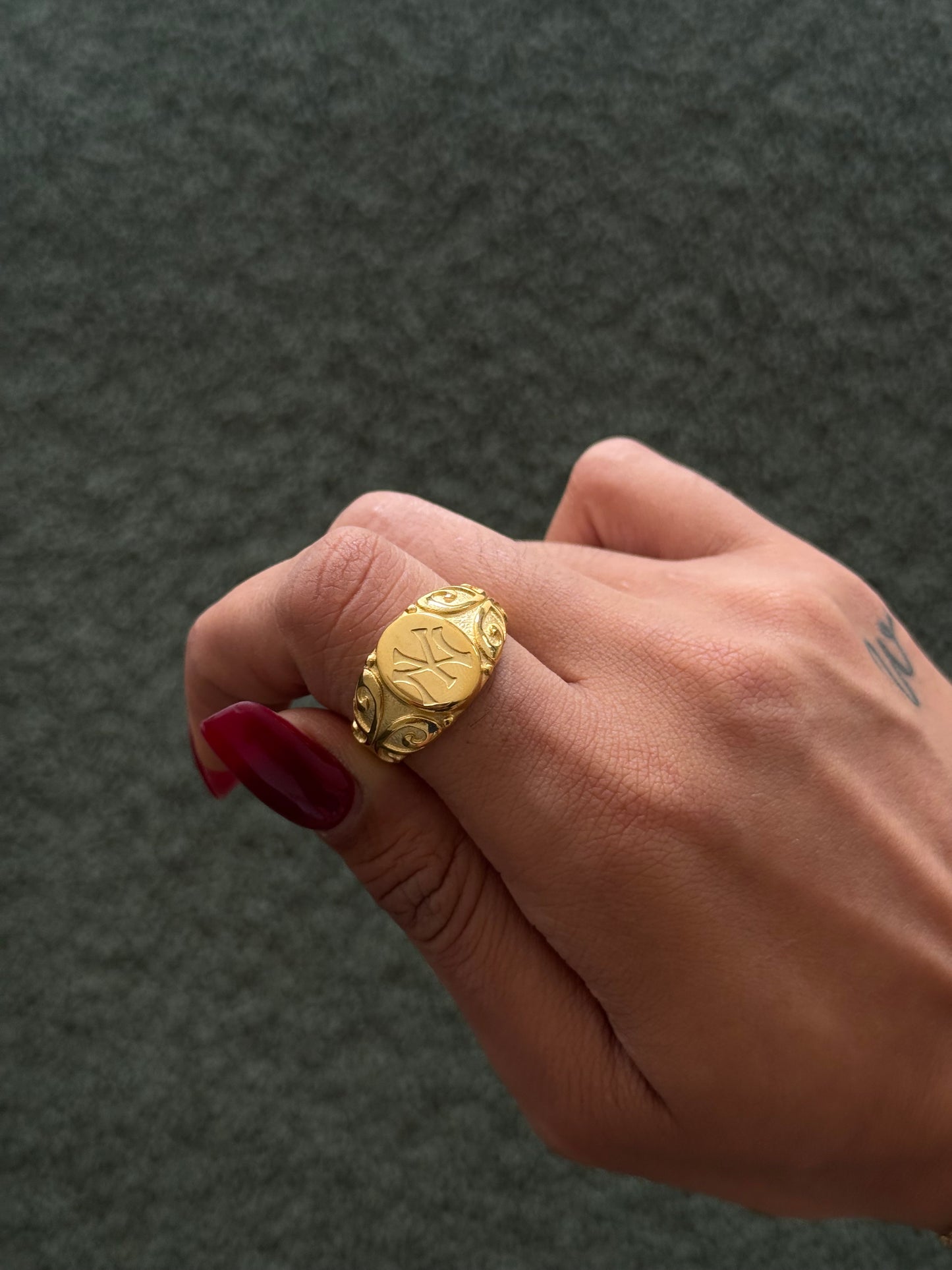 Yankee Aroha Signet Ring