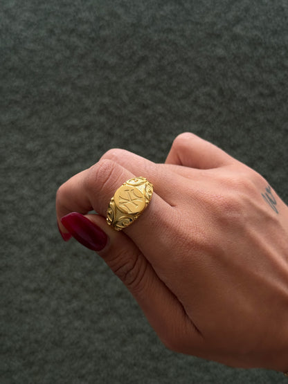 Yankee Aroha Signet Ring
