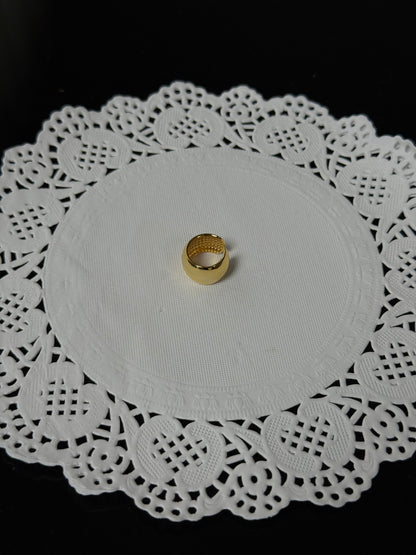 SS08 Gold Hypoallergenic Ear Cuff *WATERPROOF & TARNISH-PROOF*