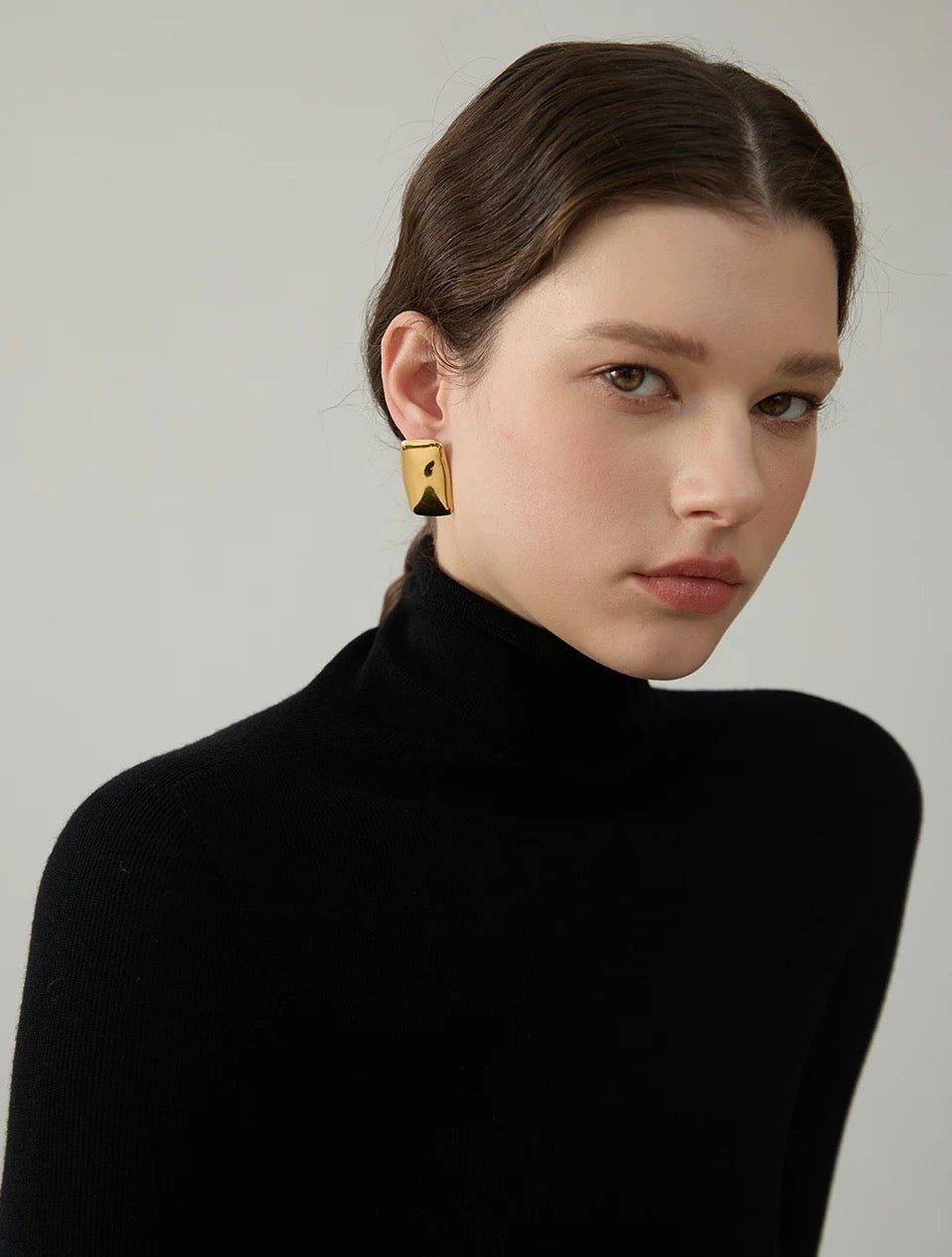 Cushion Earrings- Gold