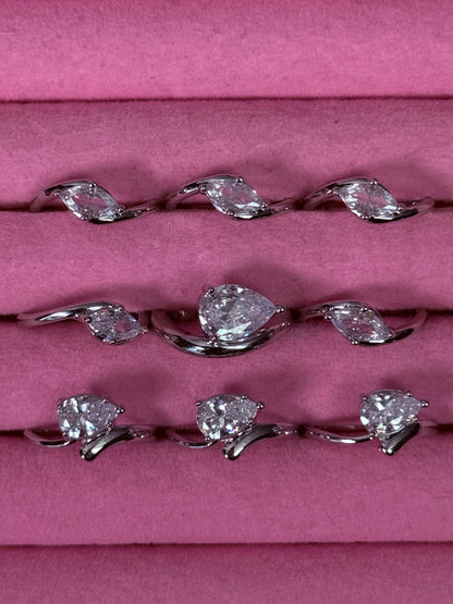 MAIN CHARACTER Adjustable Pear Pinky Ring - Silver