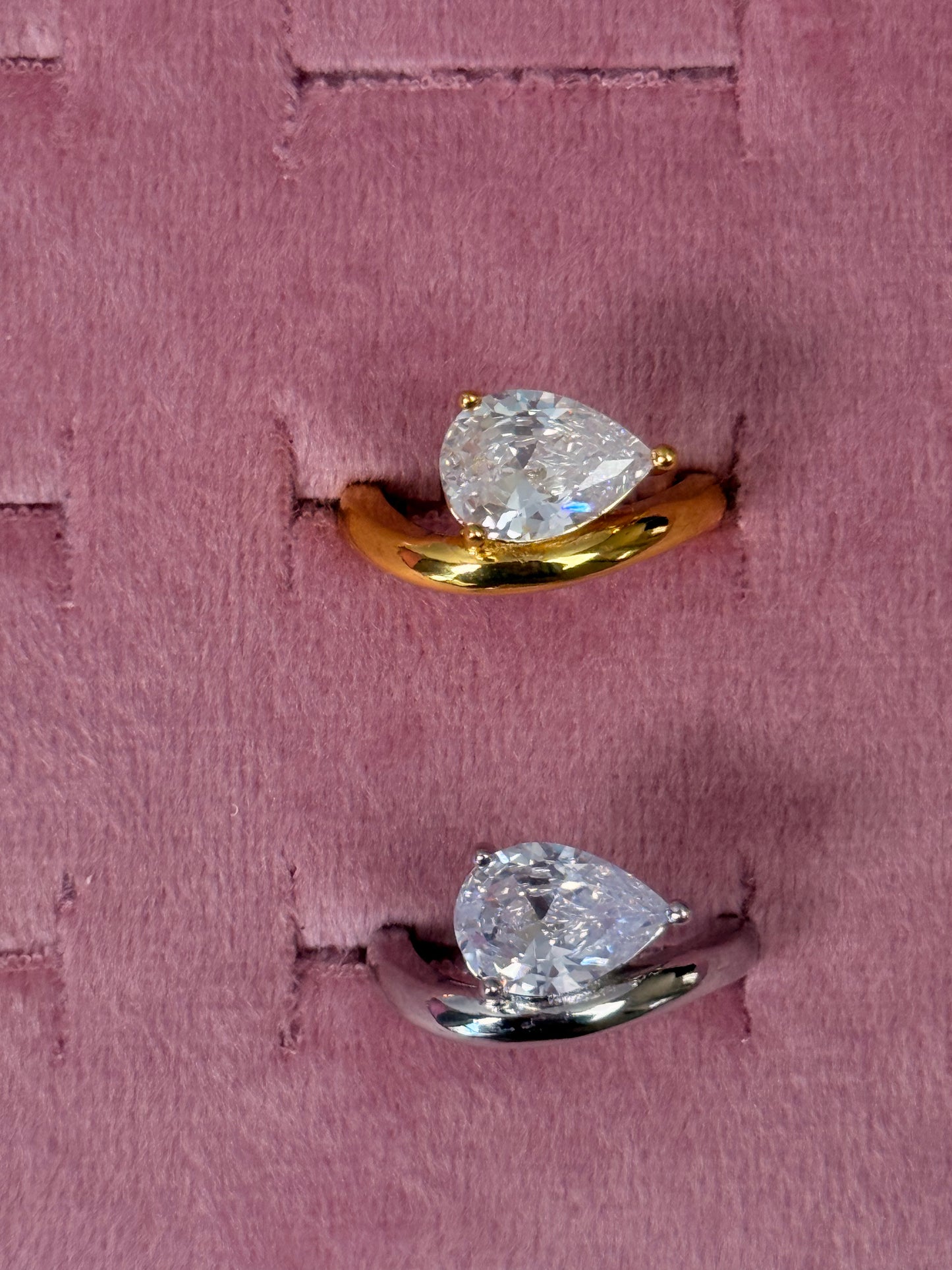 MAIN CHARACTER Adjustable Pear Pinky Ring - Silver