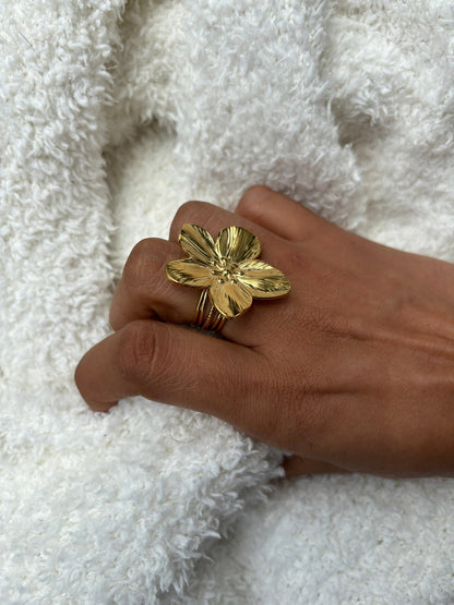 Blossom Ring